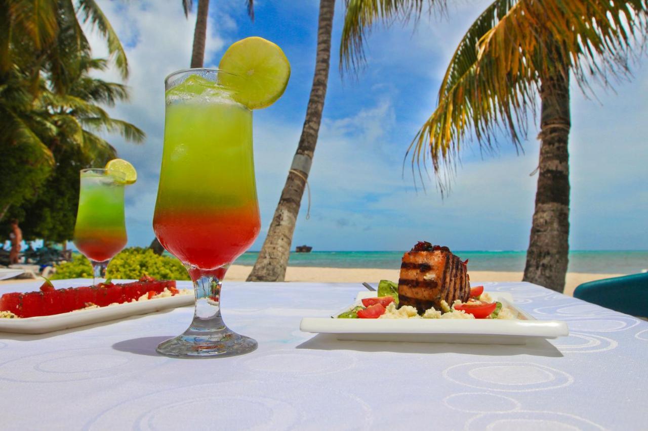 Cocoplum Hotel