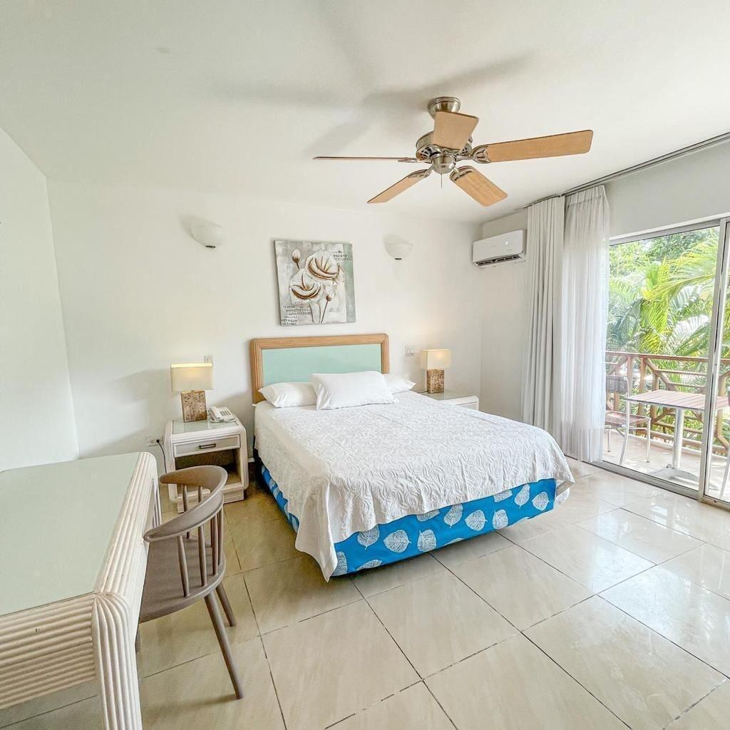 Hotel Cocoplum